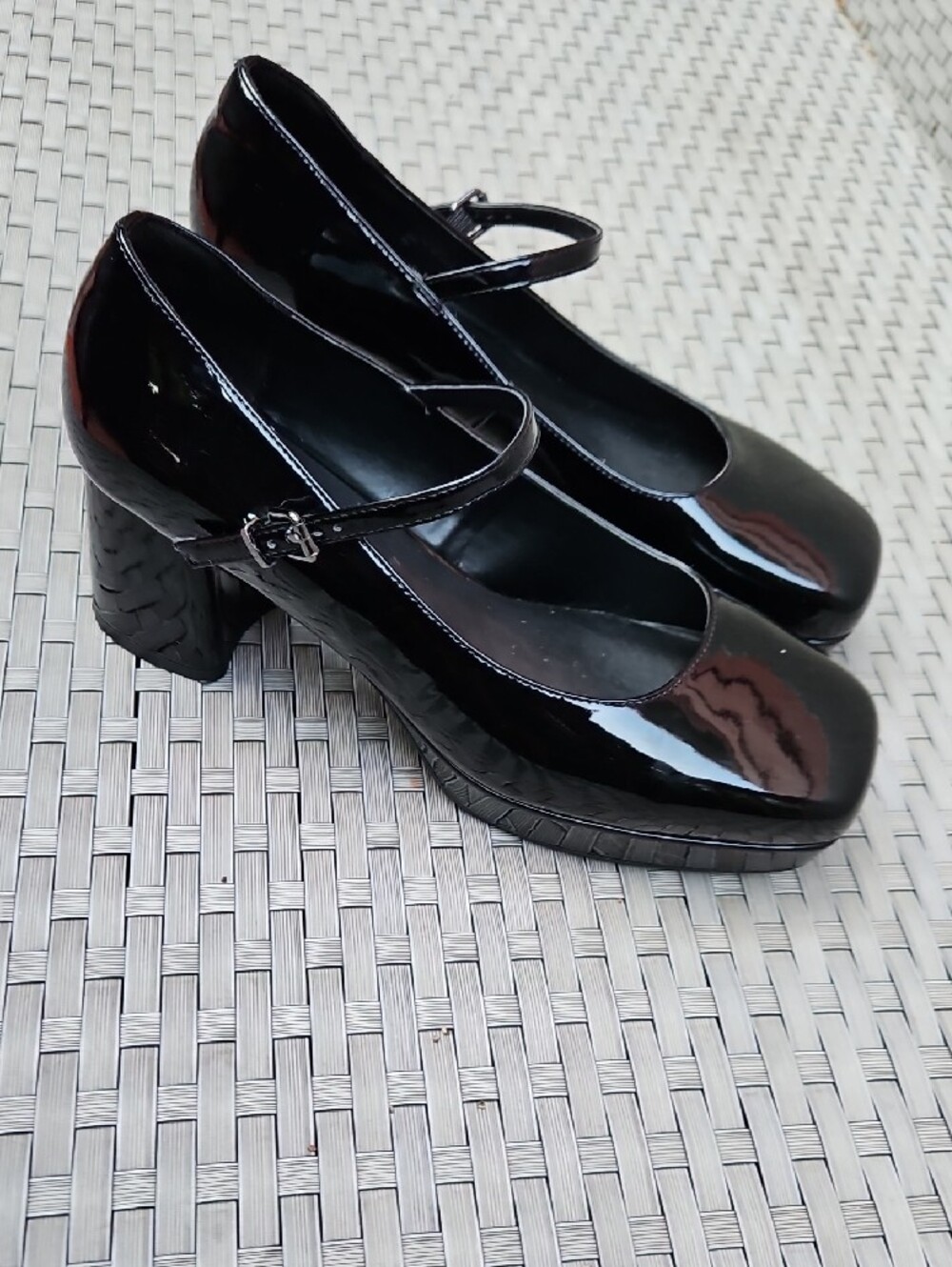 AEROSOLES SHANNON Black Patent  Mary Jane Platform Block Heels  Size 9W - Picture 4 of 17